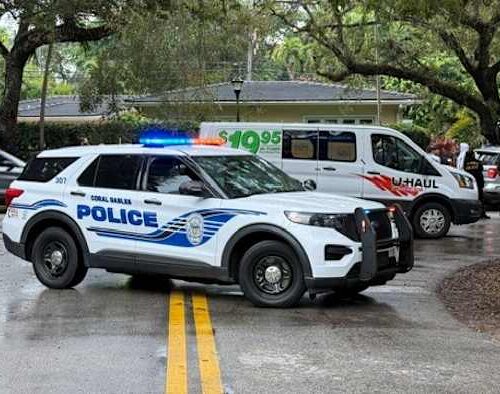 Coral Gables police stop van full of suspected Chinese migrants, sources sayWPLG Local 10