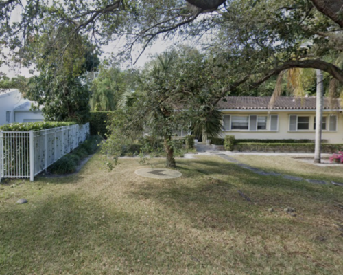 Coral Gables Mayor Vince Lago reports code violations on homes, businessesPolitical Cortadito
